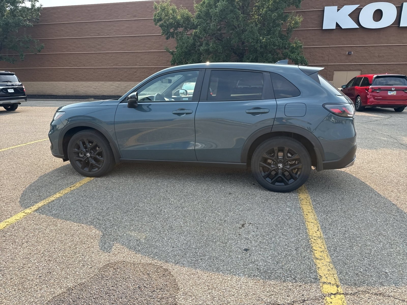 Used 2024 Honda HR-V Sport image 32