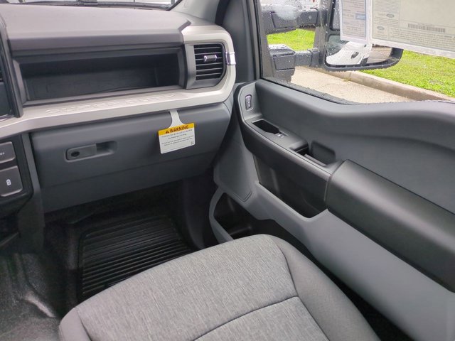 New 2026 Ford F450 XL w/ 360-Degree Camera Package image 17