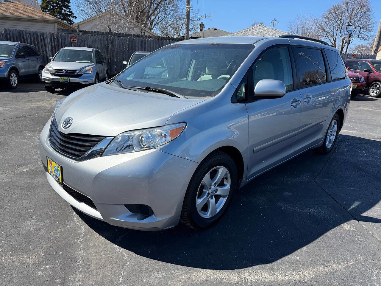 Used 2014 Toyota Sienna LE image 85