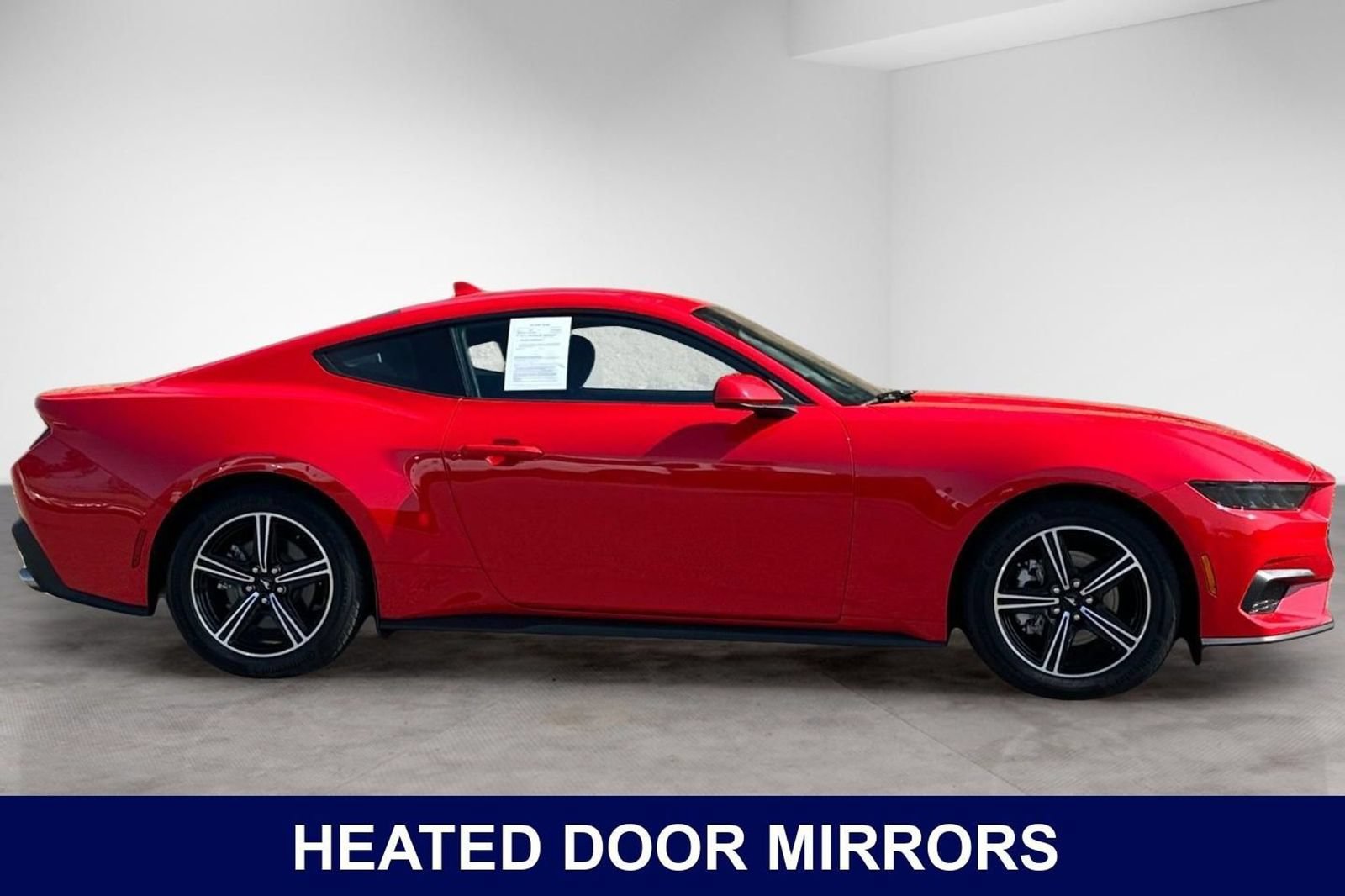 Used 2025 Ford Mustang Coupe RWD image 7