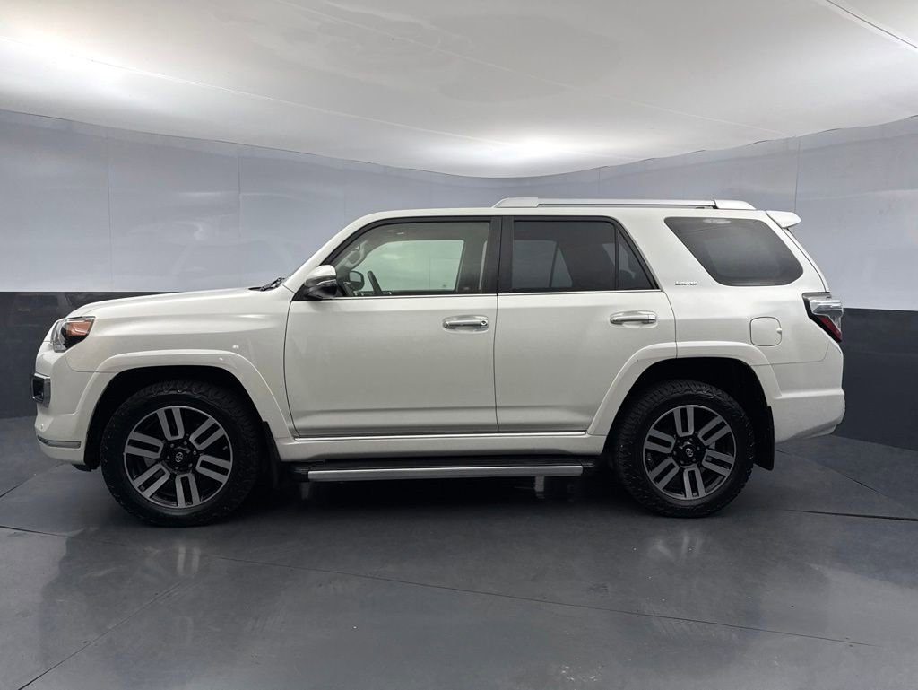Used 2016 Toyota 4Runner Limited AWD/4WD image 2