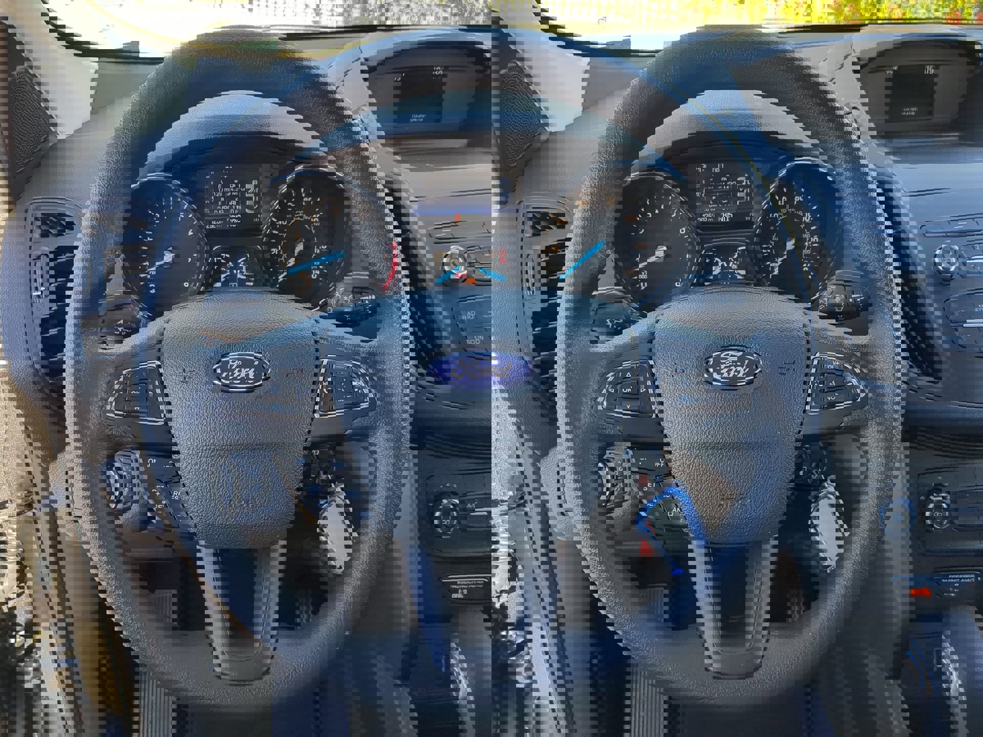 Used 2019 Ford Escape S image 28