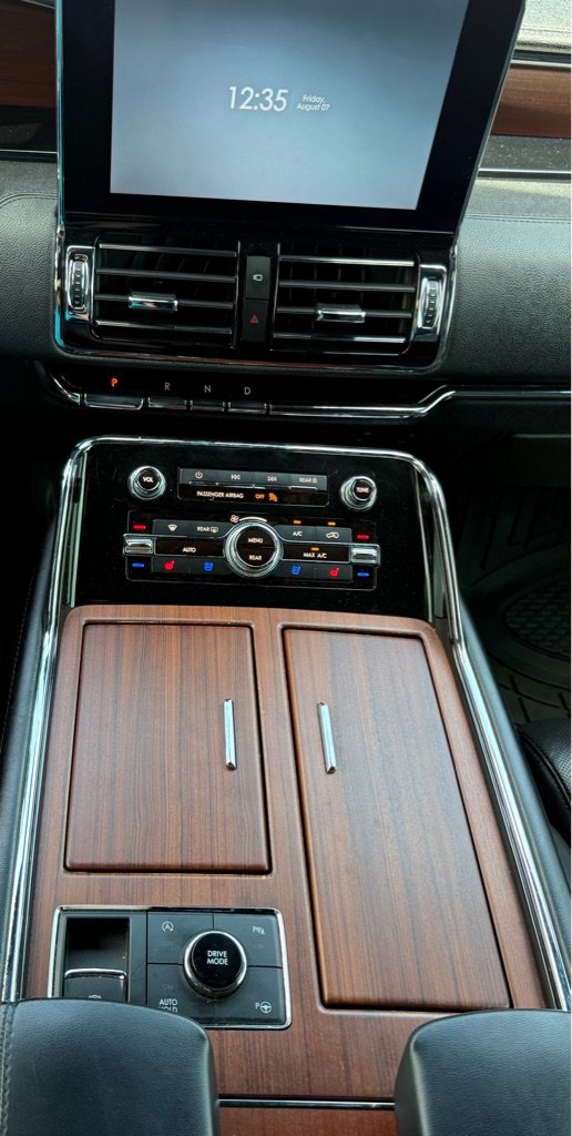 Used 2020 Lincoln Navigator L Reserve RWD image 14