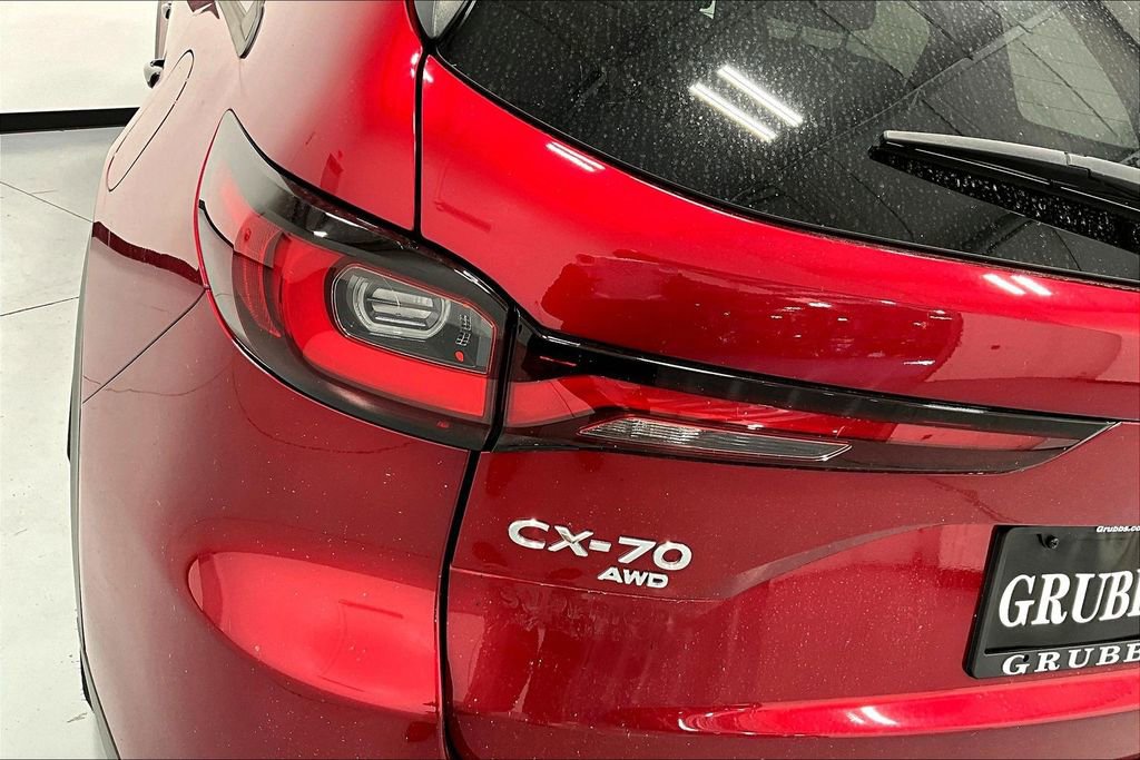 Used 2025 MAZDA CX-70 Plug-In Hybrid w/ Premium Pkg image 39