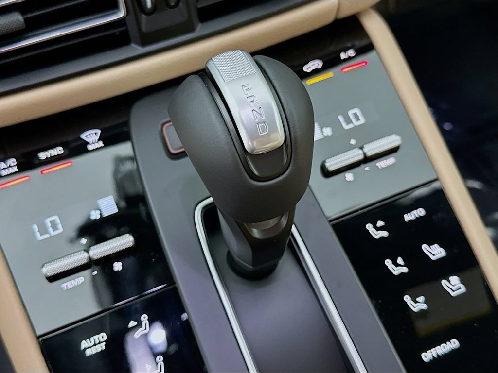 New 2026 Porsche Macan AWD/4WD image 19
