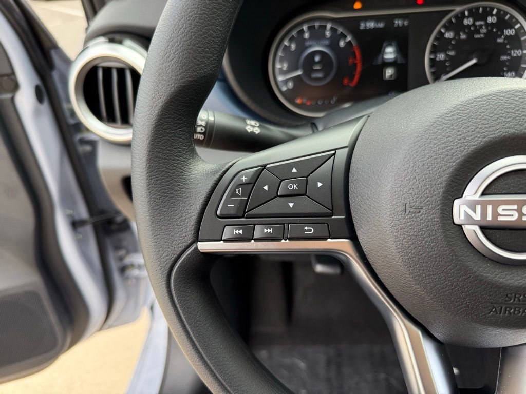 New 2025 Nissan Versa SV image 15