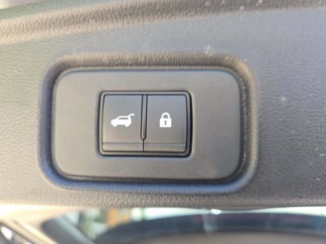 Used 2025 Nissan Pathfinder SV w/ Black Appearance Package AWD/4WD image 25