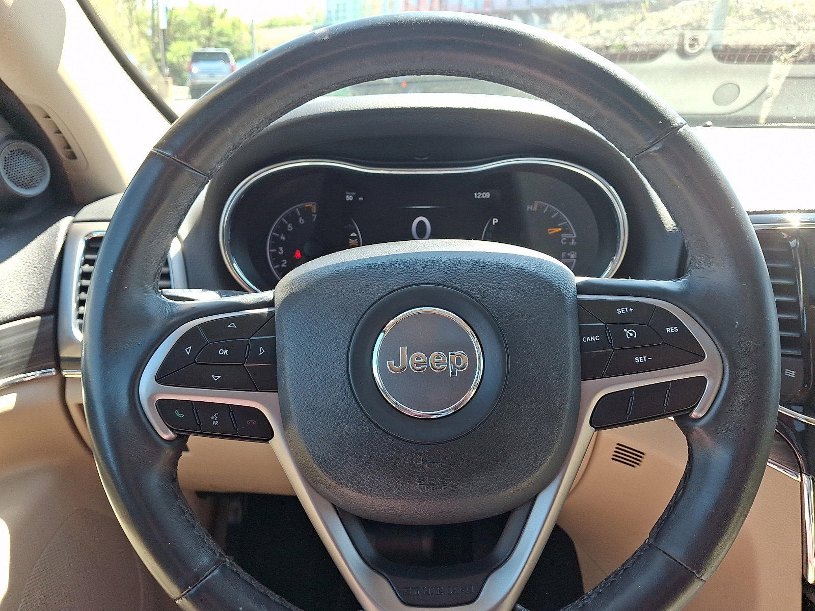 Used 2019 Jeep Grand Cherokee Limited image 20