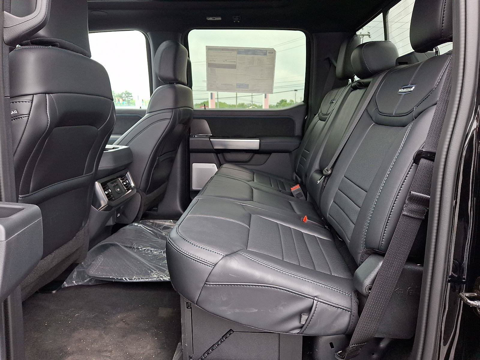 New 2026 Ford F350 Platinum w/ FX4 Off-Road Package AWD/4WD image 8