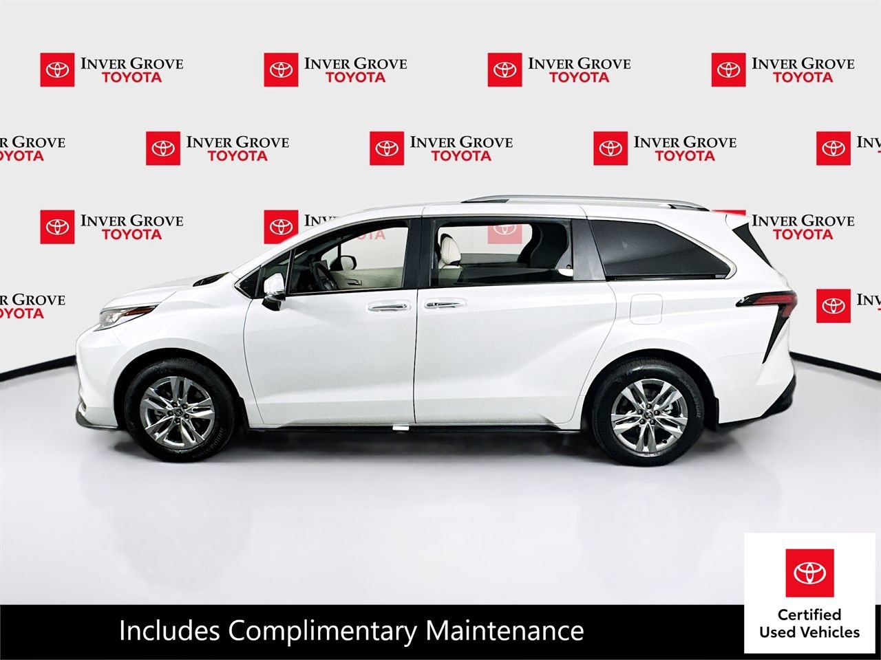 Certified 2026 Toyota Sienna Limited image 8