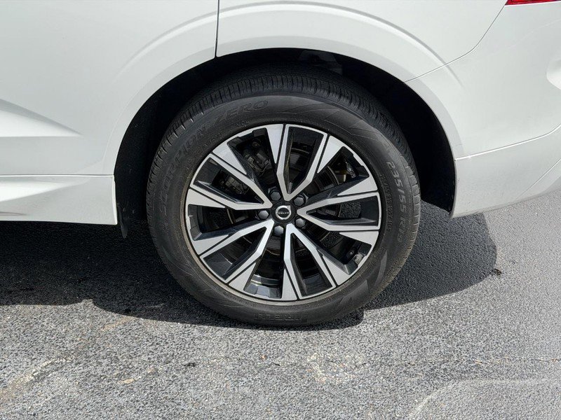 Certified 2023 Volvo XC60 B5 Core AWD/4WD image 8