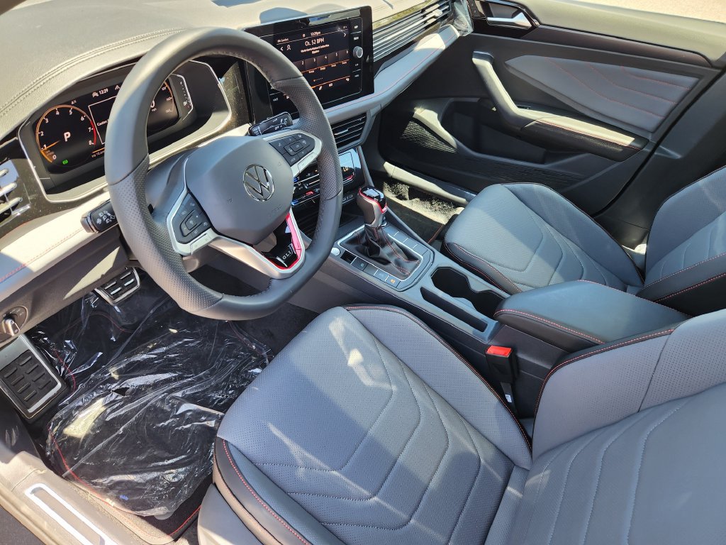 New 2026 Volkswagen Jetta GLI Autobahn FWD image 10
