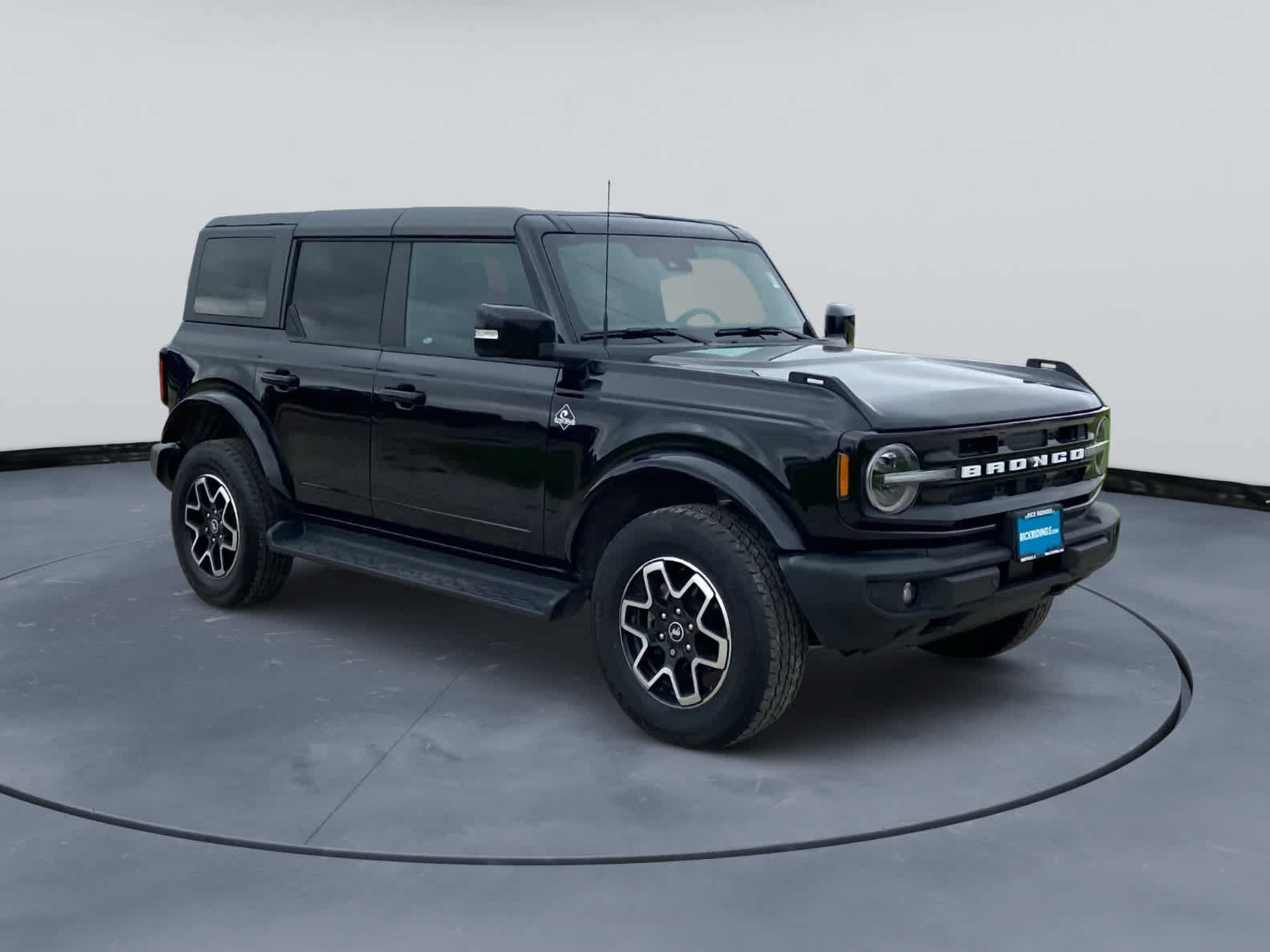 Used 2025 Ford Bronco Outer Banks AWD/4WD image 1