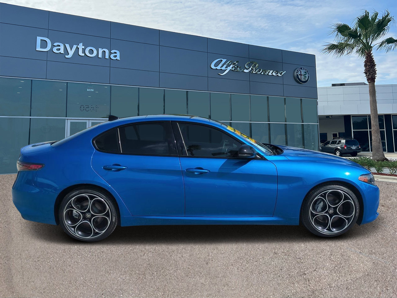 New 2025 Alfa Romeo Giulia w/ Driving Assist Package RWD image 2