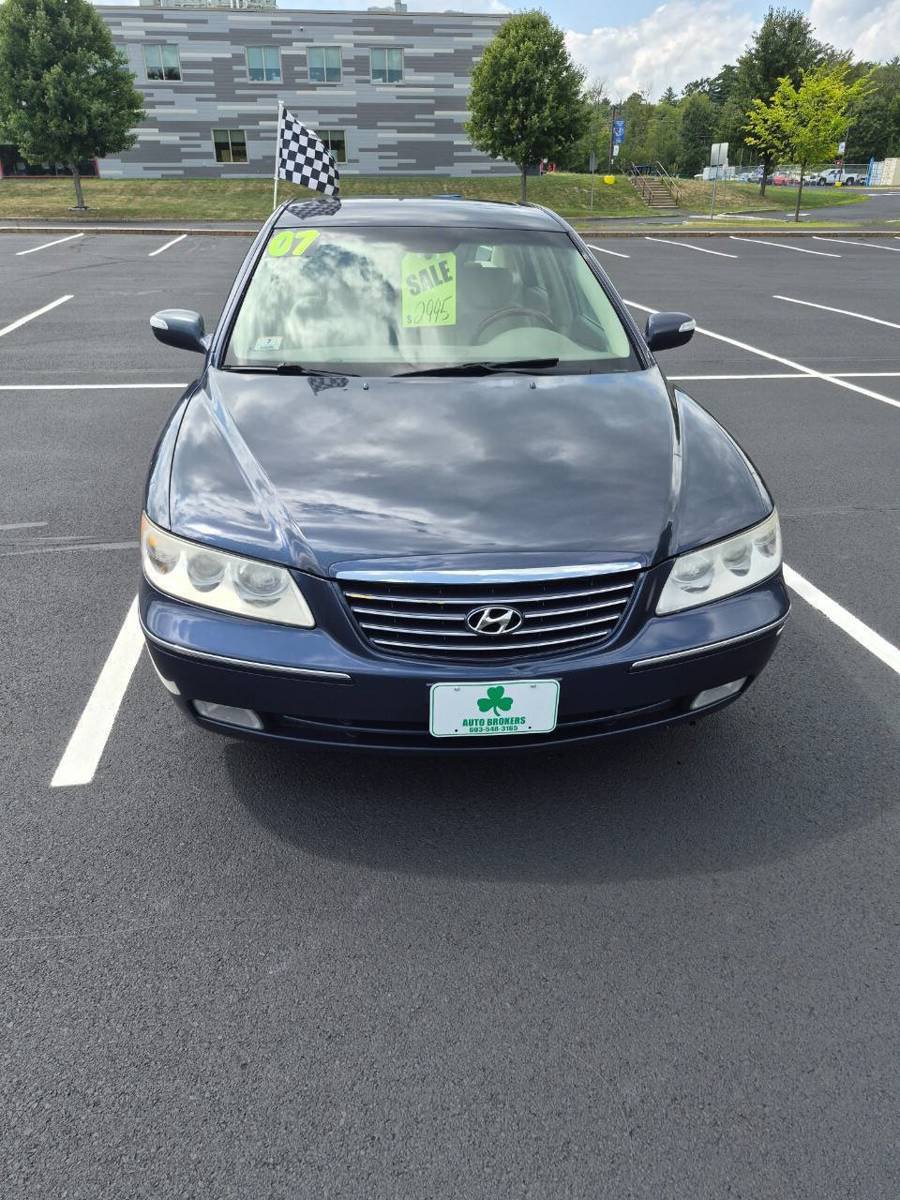 Used 2007 Hyundai Azera Limited FWD image 2