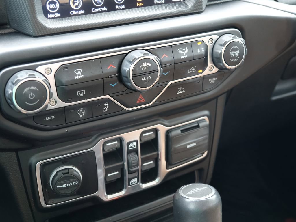 Used 2022 Jeep Gladiator Overland w/ Popular Equipment Package AWD/4WD image 22