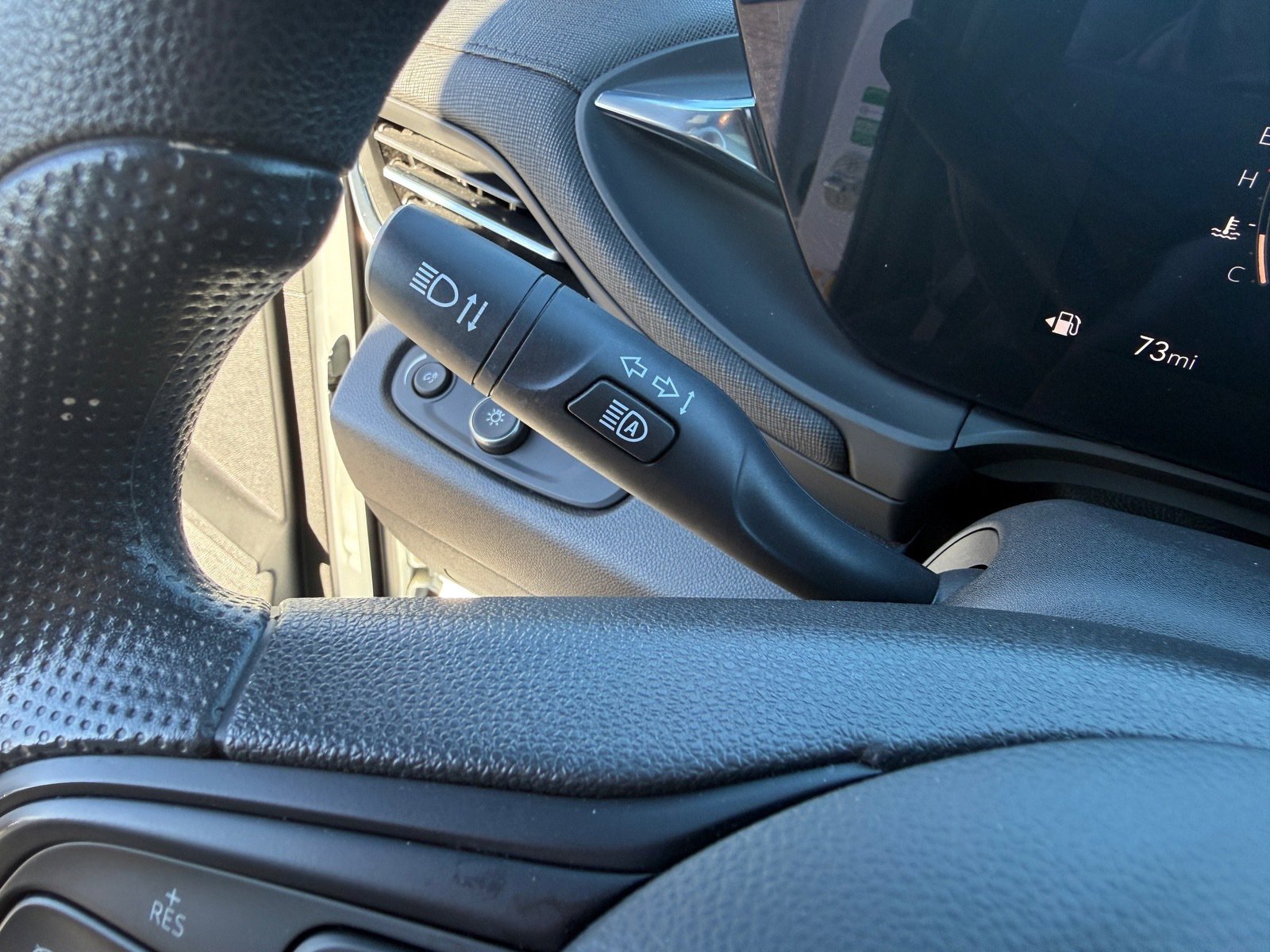 Used 2024 Buick Envista Preferred w/ Convenience II Package image 17