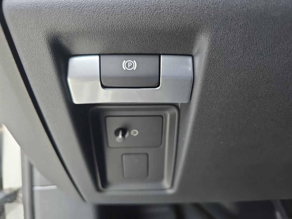 New 2026 Land Rover Defender 110 X AWD/4WD image 26