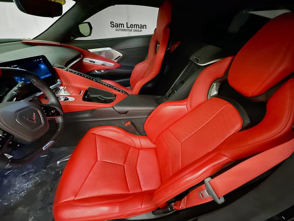 Used 2025 Chevrolet Corvette Z06 RWD image 22