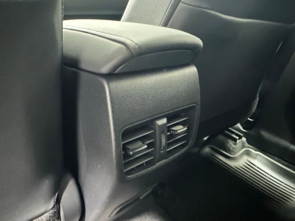 Used 2025 Toyota Corolla Cross XSE image 49