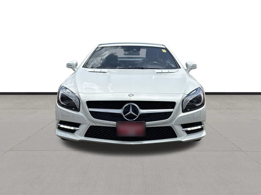 Used 2015 Mercedes-Benz SL 550 image 2