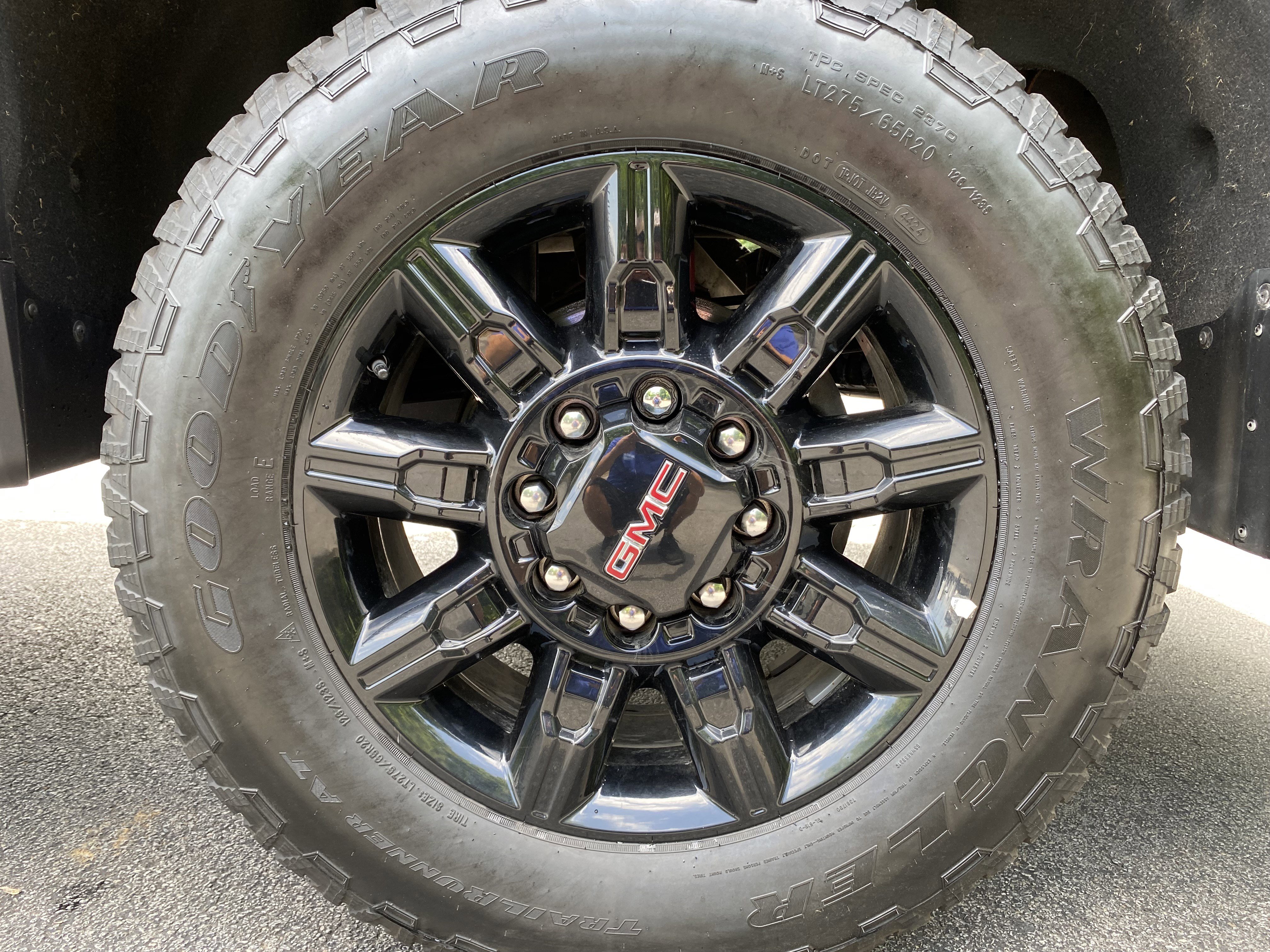 Used 2025 GMC Sierra 2500 AT4 w/ AT4 Premium Plus Package AWD/4WD image 47