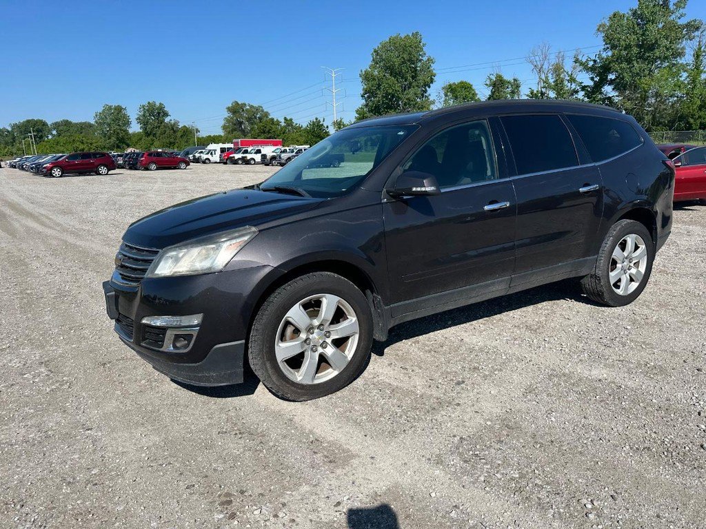 Used 2016 Chevrolet Traverse LT w/ Style and Technology Package FWD image 5