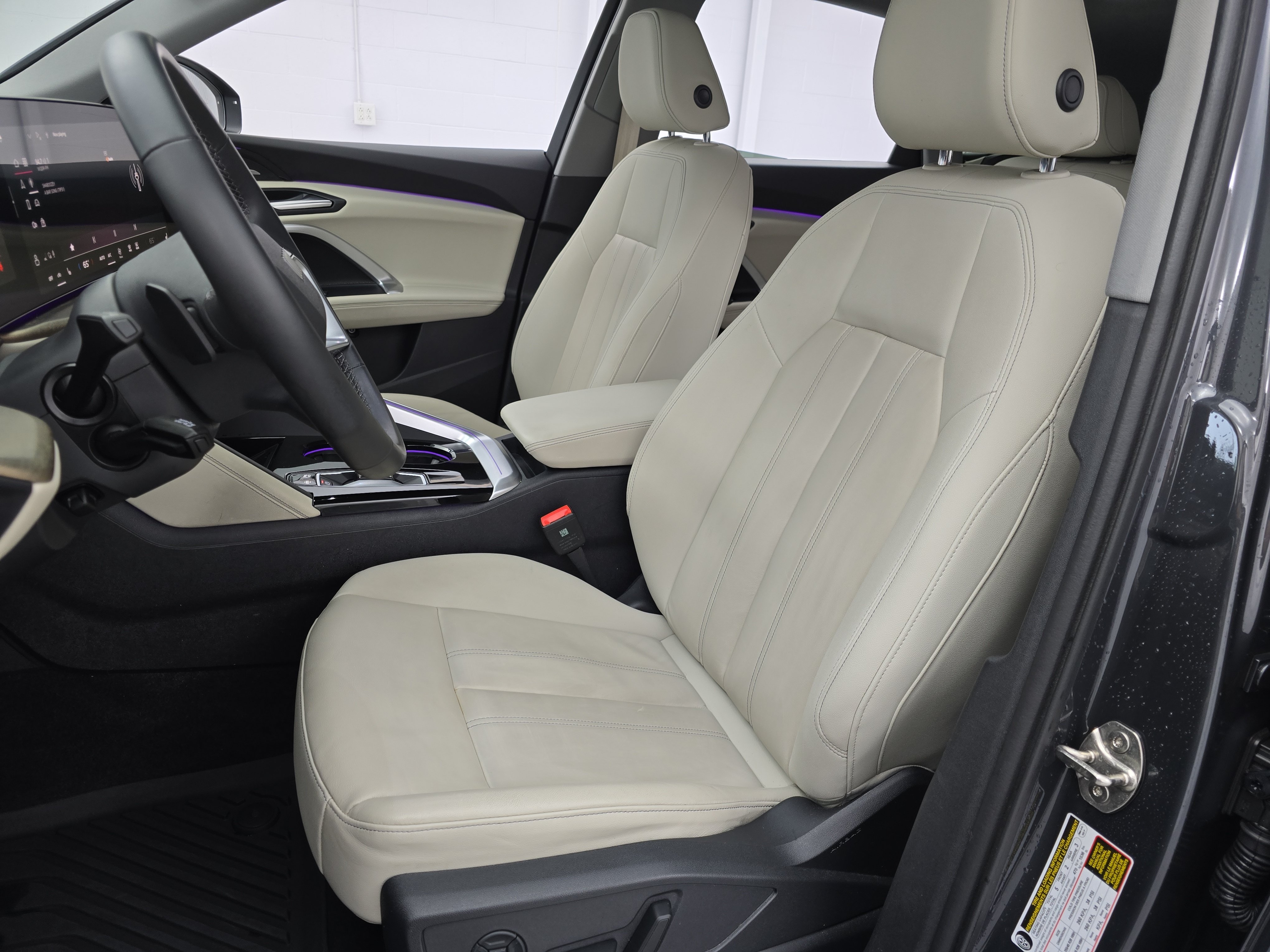 Used 2025 Audi Q5 Premium w/ Premium Plus AWD/4WD image 15