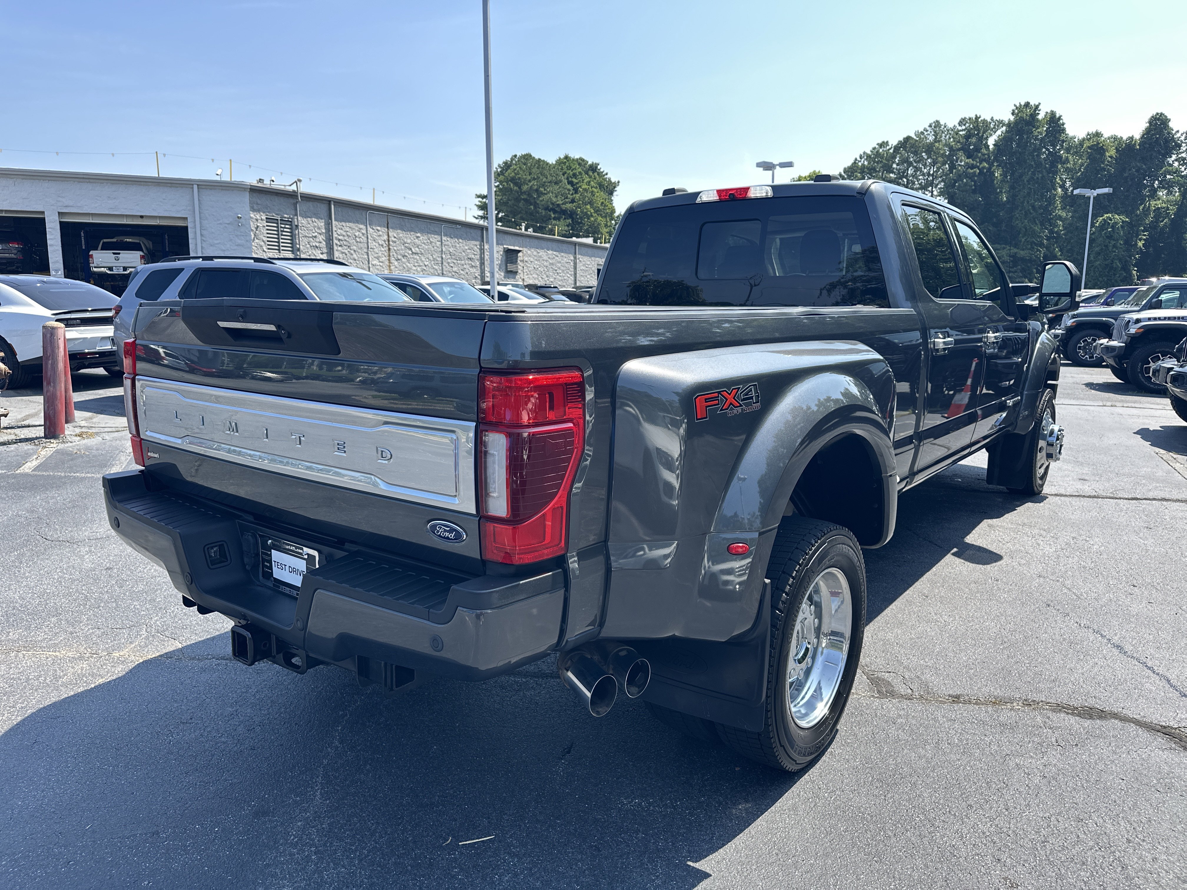 Used 2020 Ford F450 Limited w/ FX4 Off-Road Package AWD/4WD image 9
