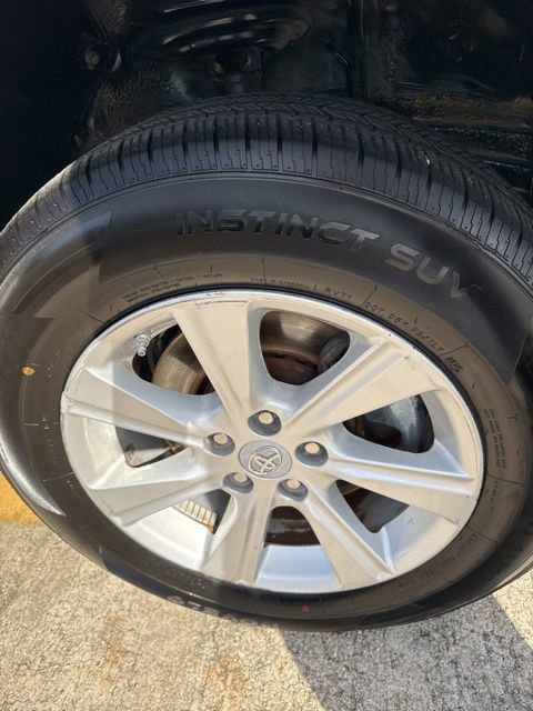 Used 2011 Toyota Highlander 2WD image 12