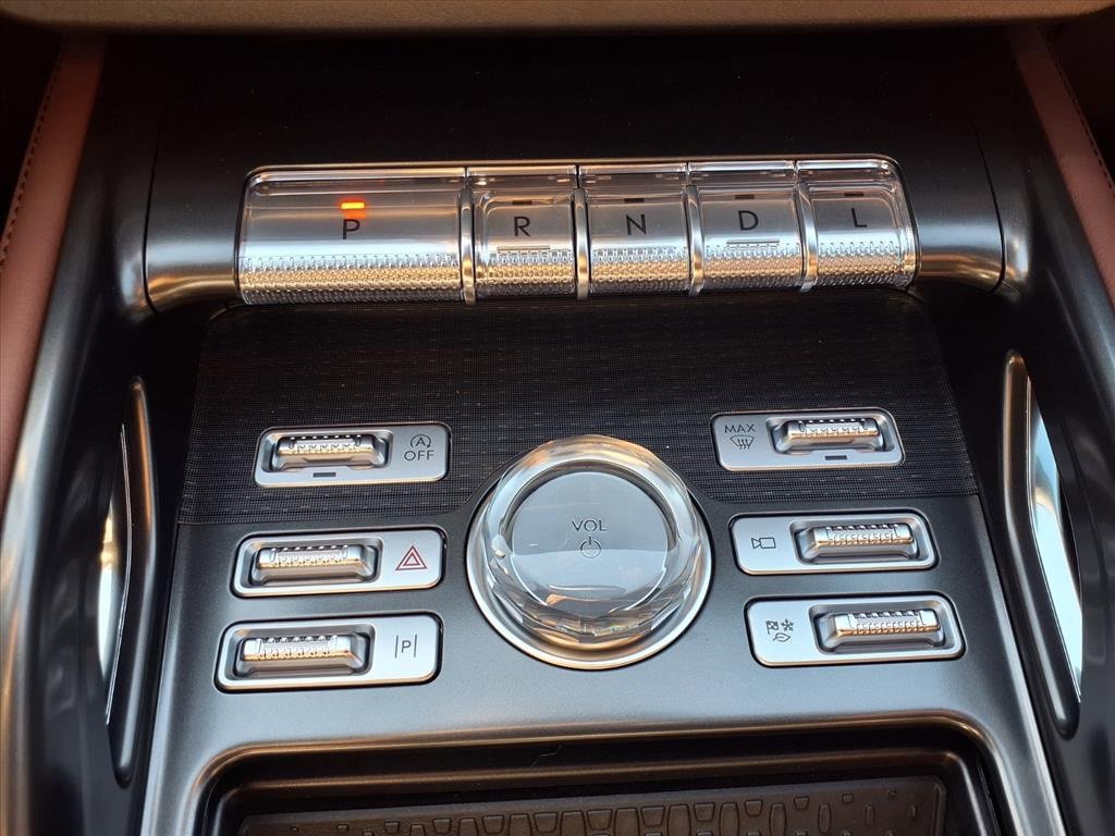 New 2026 Lincoln Nautilus Reserve image 7