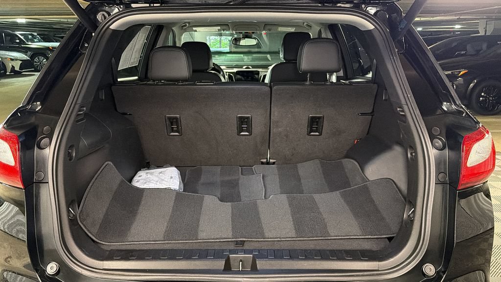 Used 2021 Chevrolet Equinox Premier AWD/4WD image 13