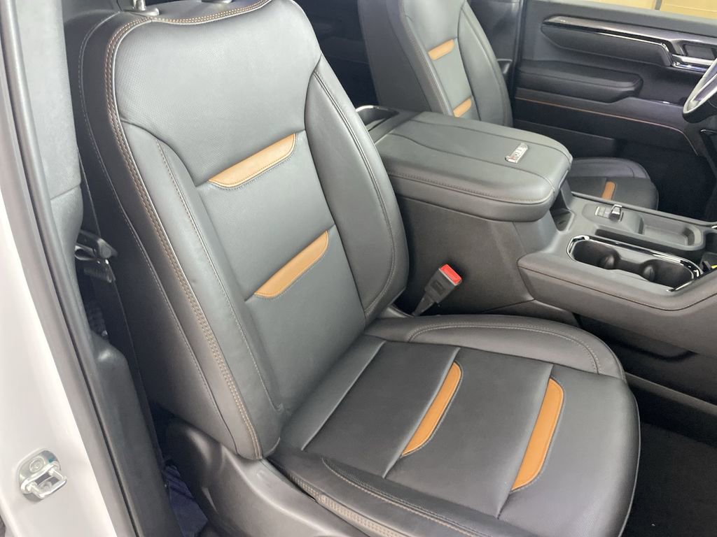 Used 2025 GMC Sierra 2500 AT4 w/ AT4 Premium Plus Package image 29