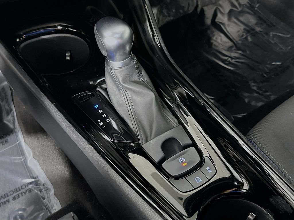 Used 2021 Toyota C-HR XLE FWD image 19