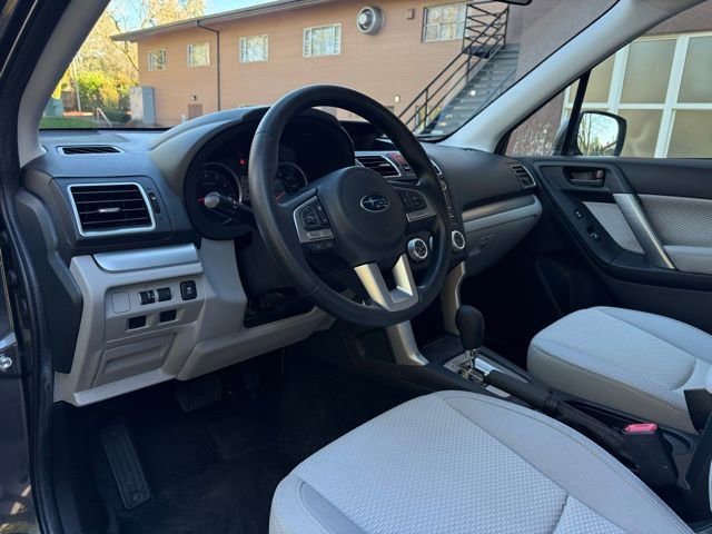 Used 2017 Subaru Forester 2.5i w/ Alloy Wheel Package image 22