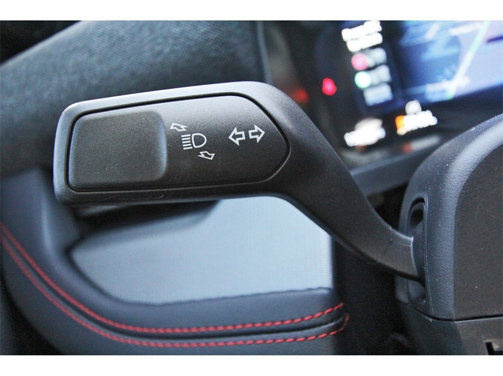 Used 2025 Ford Explorer ST-Line image 17