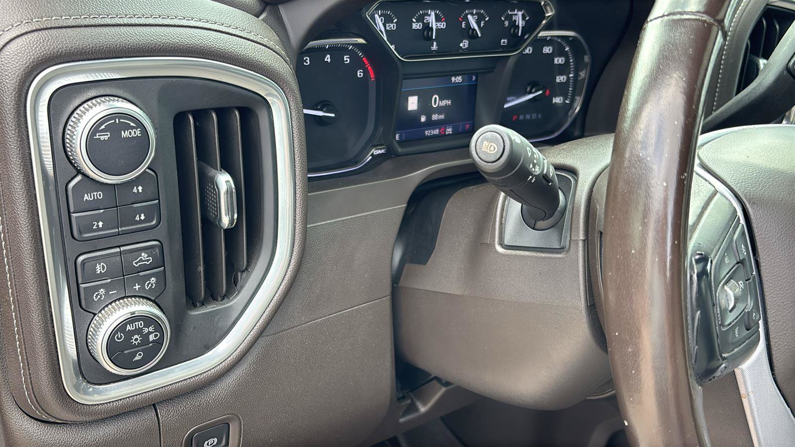 Used 2020 GMC Sierra 1500 SLT w/ SLT Premium Plus Package AWD/4WD image 25