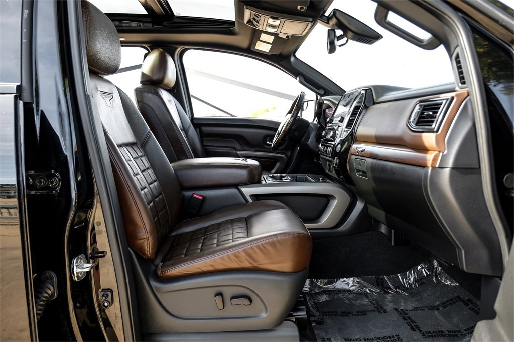 Used 2020 Nissan Titan Platinum Reserve w/ Moonroof Package image 36