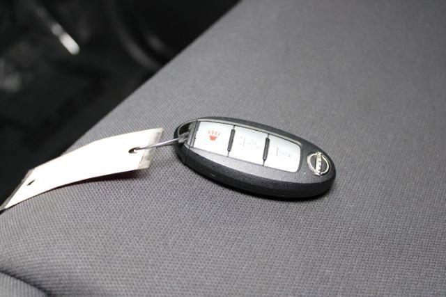 Used 2022 Nissan Frontier S image 17