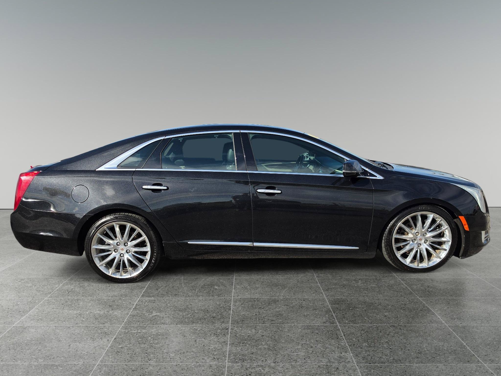 Used 2015 Cadillac XTS Platinum AWD/4WD image 7