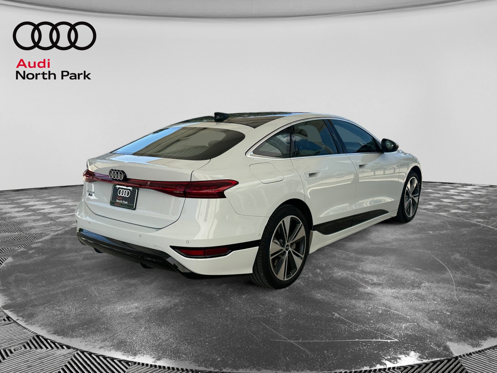 Used 2025 Audi A6 e-tron Premium Plus w/ Premium Plus RWD image 5