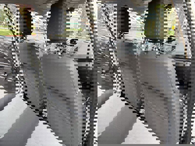 Used 2017 Ford Fiesta S image 29