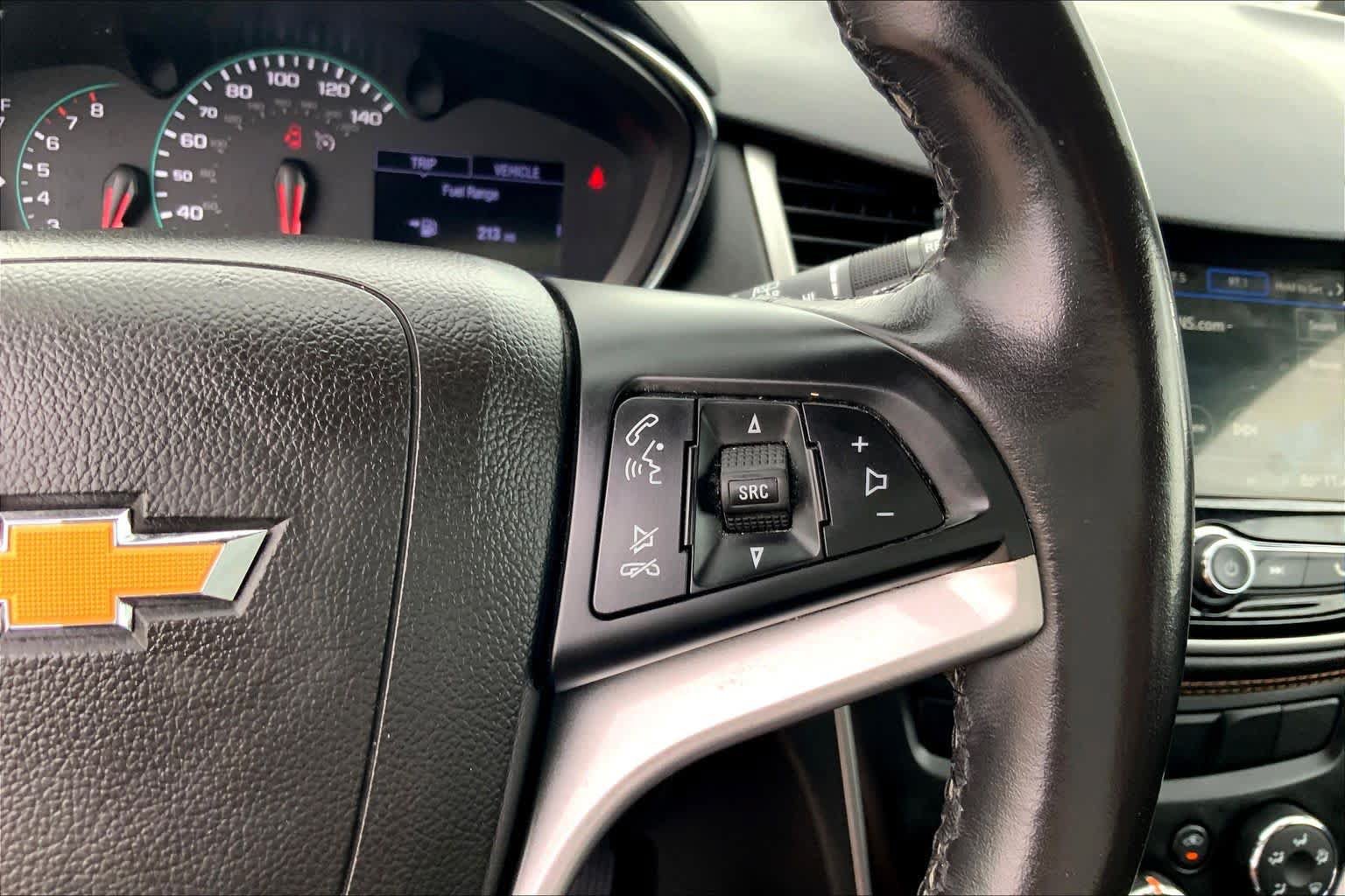 Used 2019 Chevrolet Trax LT w/ LT Convenience Package FWD image 24