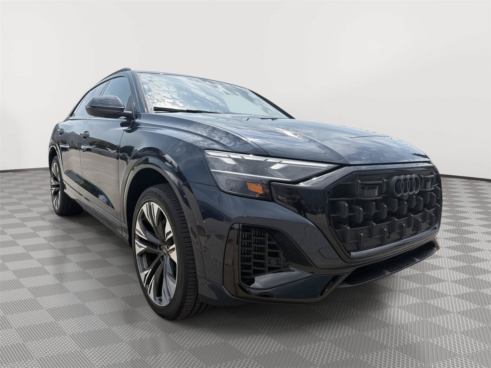 Used 2025 Audi Q8 Premium w/ Black Optic Package AWD/4WD image 7