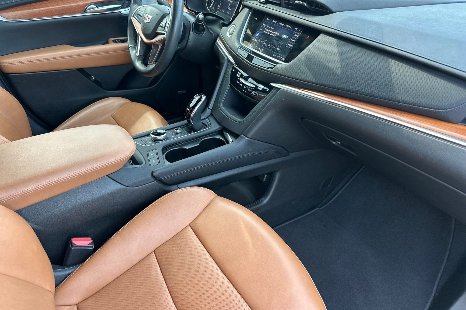 Certified 2023 Cadillac XT5 Premium Luxury image 19