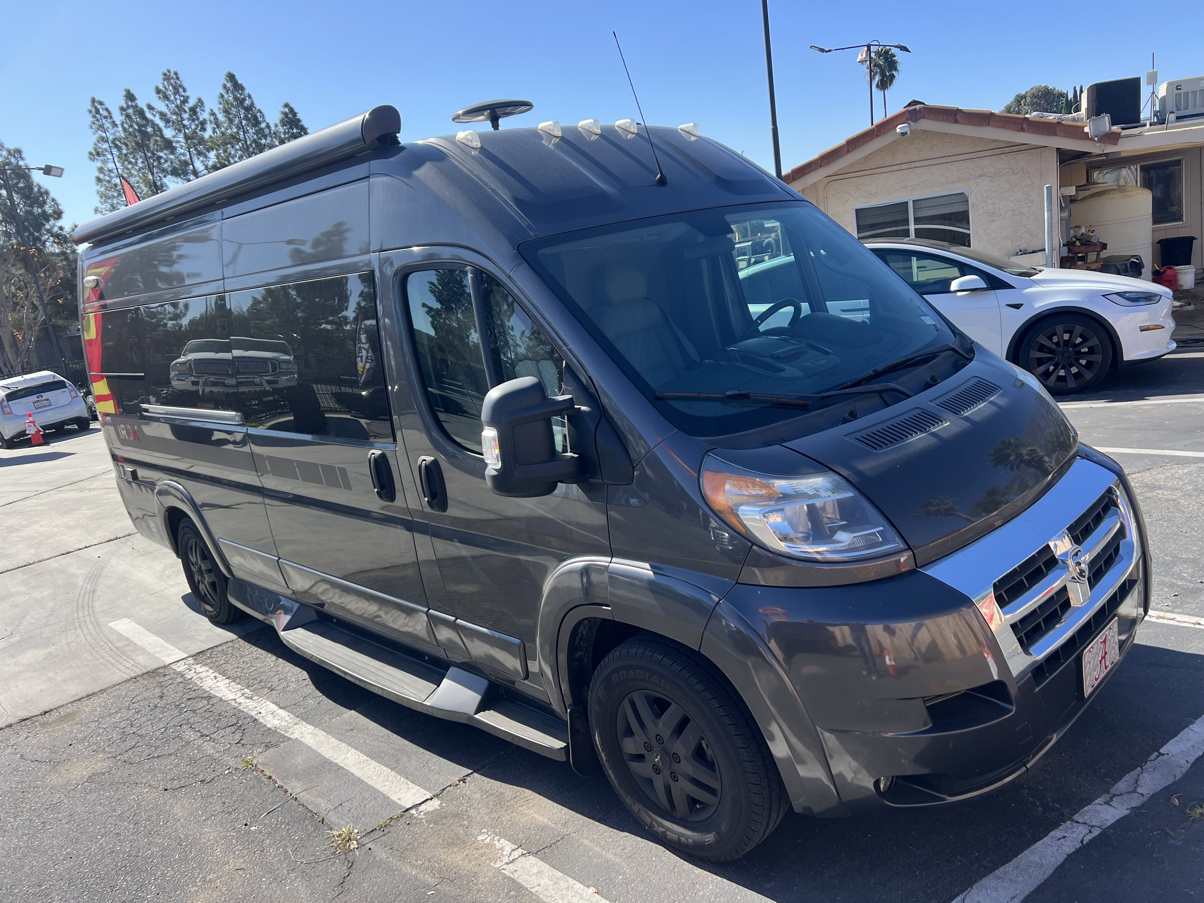 Used 2018 RAM ProMaster 3500 w/ Mopar Trailer Tow Group FWD image 2