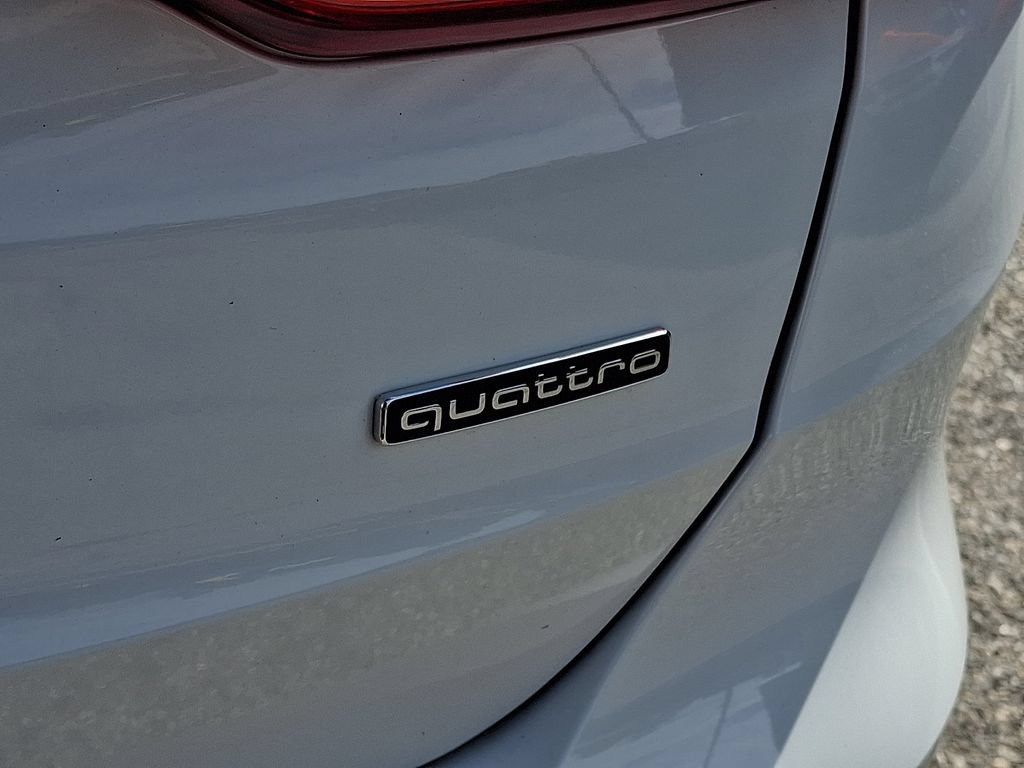 Certified 2025 Audi Q3 2.0T Premium Plus w/ Premium Plus Package AWD/4WD image 29
