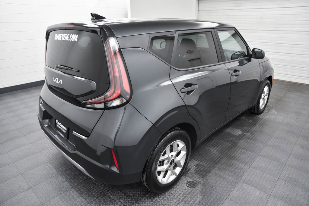 Used 2024 Kia Soul LX w/ Option Group 015 image 9
