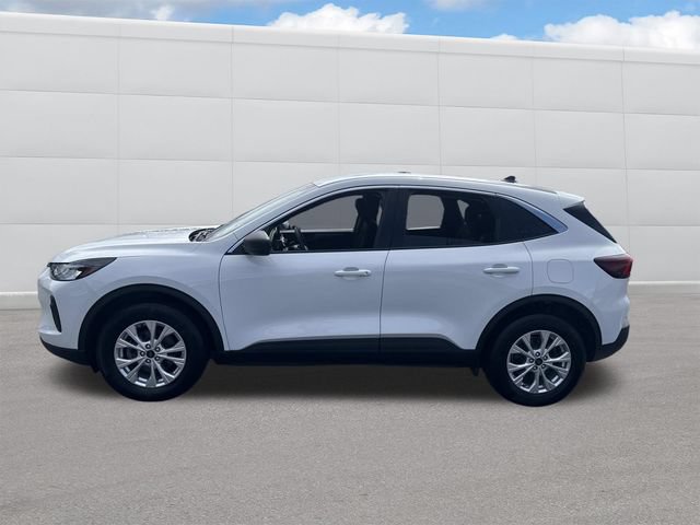 Used 2023 Ford Escape Active AWD/4WD image 2