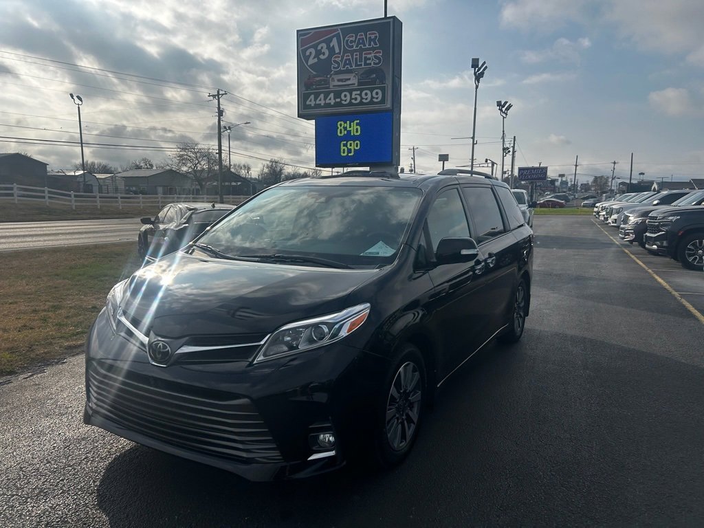 Used 2020 Toyota Sienna Limited Premium image 7